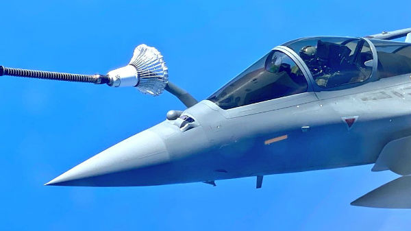 30,000 அடி உயரத்தில் எரிபொருள்