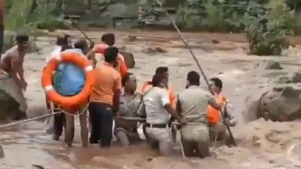 சமூகவலைதளங்களில் வைரல்