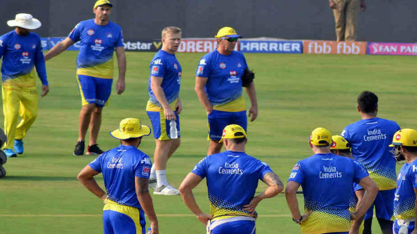 ஐக்கிய அரபு அமீரகத்தில் போட்டி