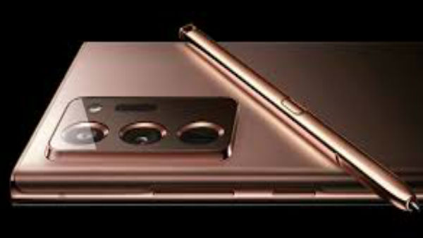 6.9-இன்ச் குவாட் எச்டி பிளஸ்