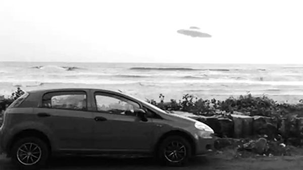 2. ஒரு தற்செயலான போட்டோ கிளிக் நிகழ்வு 