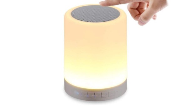 8. ப்ளூடூத் ஸ்பீக்கர் வித் லைட்ஸ் (Bluetooth speaker with lights)