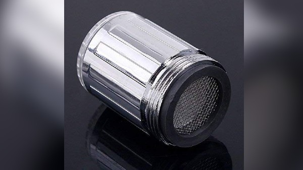 4. எல்இடி லைட் வாட்டர் ஃபாசெட் (LED Light Water Faucet)