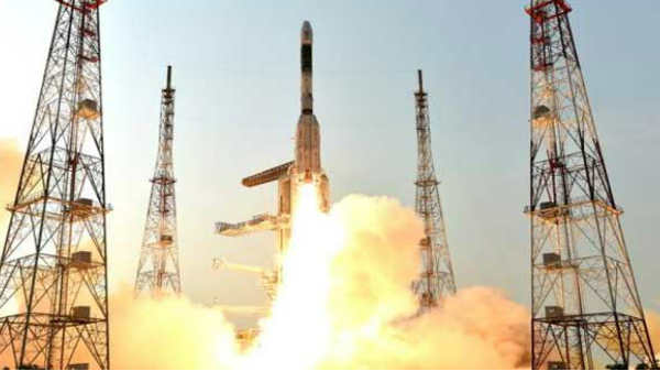 மேக் 5 (Mach 5) வேகத்தில்