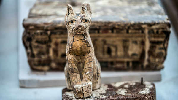 தாமரை மலரின் பண்டைய கடவுள் 