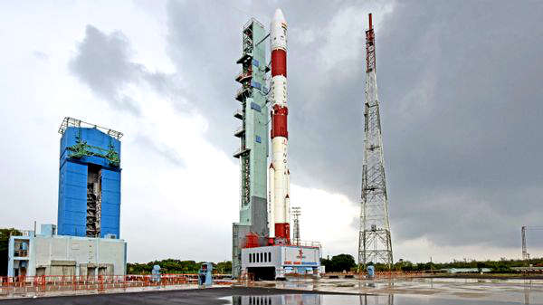 இந்தியாவின் 41 செயற்கைக்கோள்