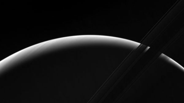 தென்மேற்கு பகுதியில் இருந்து காணலாம்