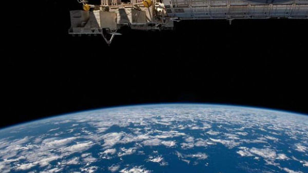 இந்த புகைப்படத்தை கண்ட பலரும், இது 