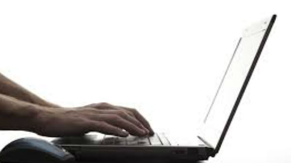 16 வயதில், பன்னாட்டு நிறுவ