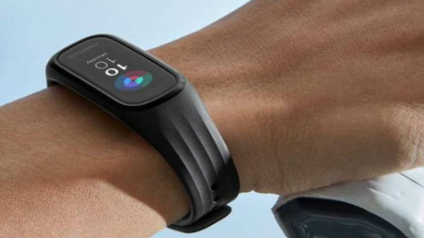 வாட்டர் ரெசிஸ்டென்ட் அம்சங்களோடு