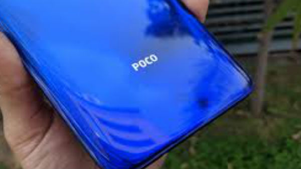 4250 எம்ஏஎச் பேட்டரி பொருத்தப்பட்டுள்ளது.