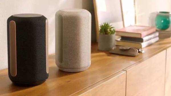 ஸ்பீக்கர் மாடலில்