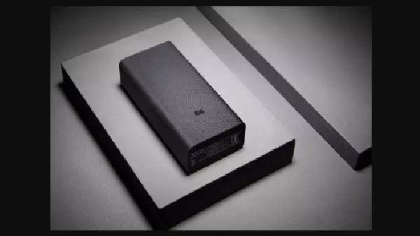 30,000 எம்ஏஎச் திறன் கொண்ட பவர் பேங்க் 