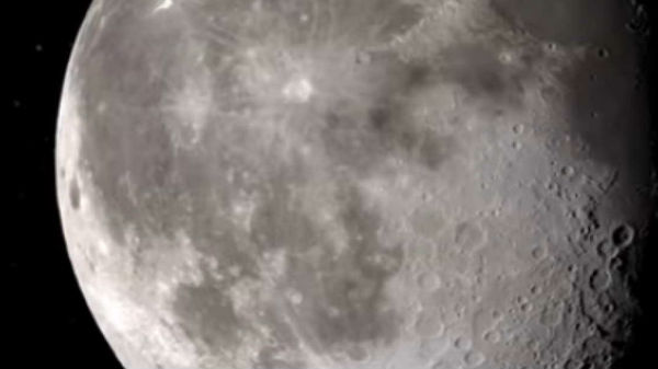 நிலவில் கால்பதிக்க வேண்டும் என்ற ஆசை இருப்பது போல 