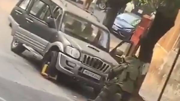 வேண்டுமென்றே தவறாக எழுதப்பட்ட எழுத்துக்கள்