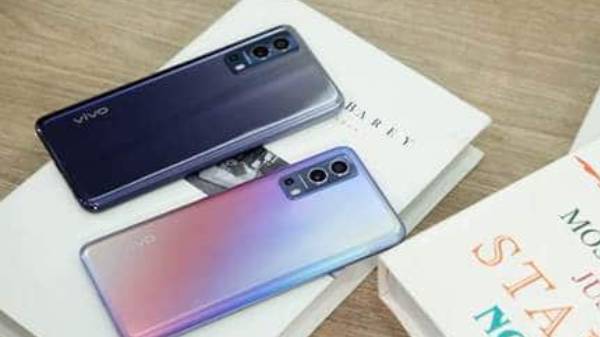 128ஜிபி உள்ளடக்கவ மெமரி வசதி