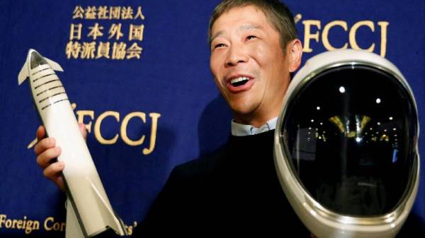  ஜப்பானிய தொழிலதிபர் ஒருவர் இலவச டிக்கெட்