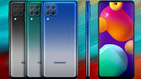  6.7-இன்ச் S-AMOLED+ டிஸ்பிளே