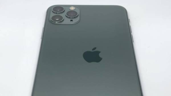 பின்புற லோகோ தவறாக அச்சிடப்பட்டது