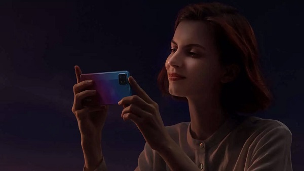 90 ஹெர்ட்ஸ் புதுப்பிப்பு வீத டிஸ்ப்ளே