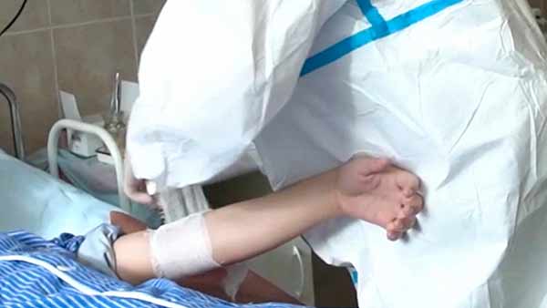 சீனாவின் வூஹான் நகரிலிருந்து பரவத்