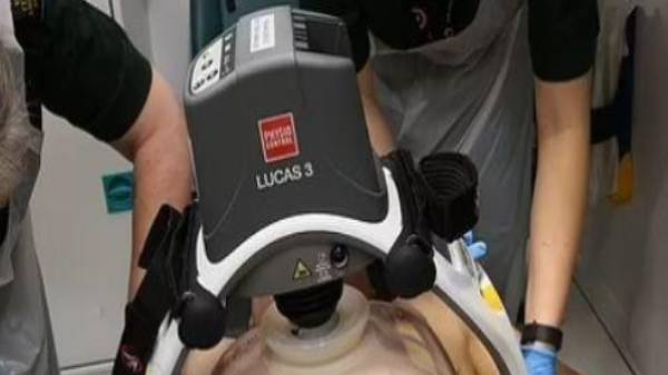 மூச்சுவிட சிரமப்படும் நோயாளிகள்