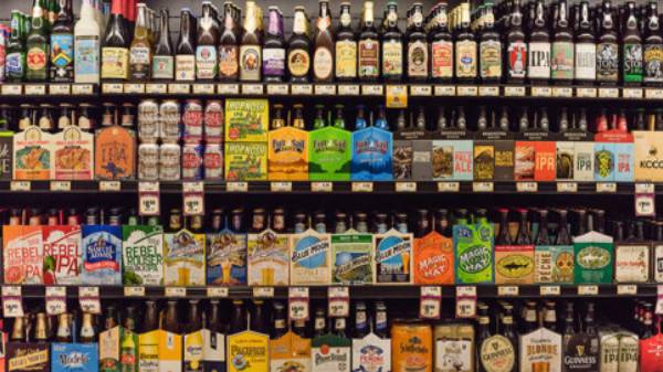 மும்பையைச் சேர்ந்த 61-வயதான