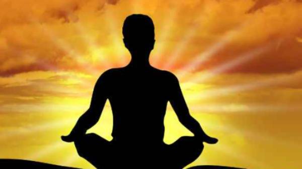 ஆன்லைன் மூலம் யோகா வகுப்பு