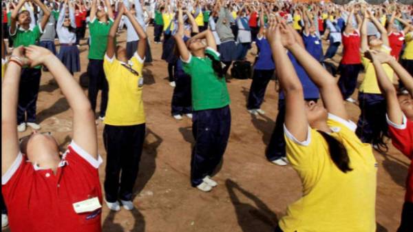 காலை, மதியம், மாலை என்ற மூன்று சமயத்தில் வகுப்பு