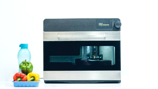 நாஷ் (NOSH) என்ற சமையல் ரோபோ