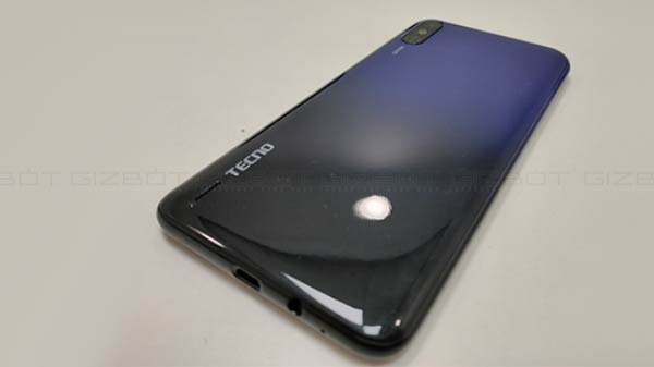 இரட்டை பின்புற கேமரா அமைப்பு