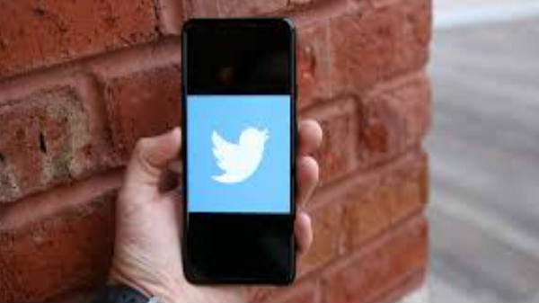 டுவிட்டர் தொடர்ந்து அடுத்தடுத்த சிக்கல்