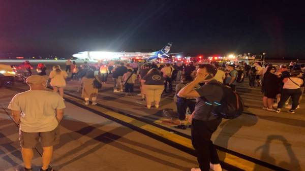  நடுவானில் பறந்து கொண்டிருந்த