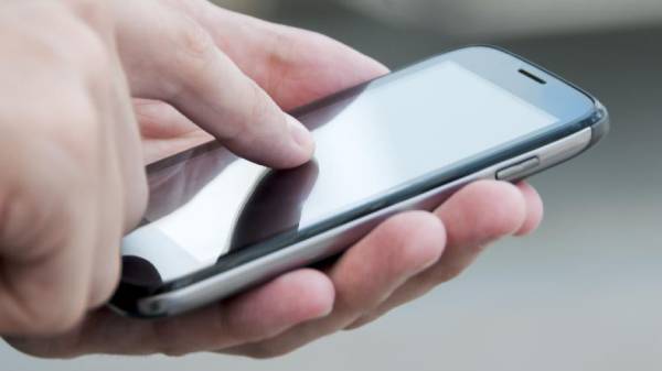 காலர் ஐடி ஆப் வசதியை பொறுத்தவரை