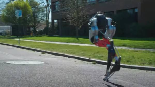 அடுத்தடுத்த கட்டம் முன்னேற்றம்