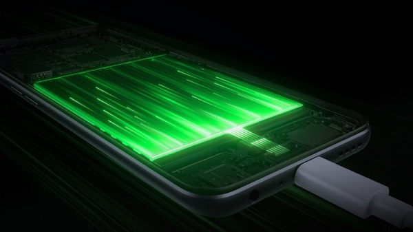 4400 எம்ஏஎச் பேட்டரி மற்றும் ஃபாஸ்ட் சார்ஜிங் ஆதரவு