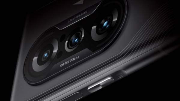 ர்ட்போனின் பின்புறம்