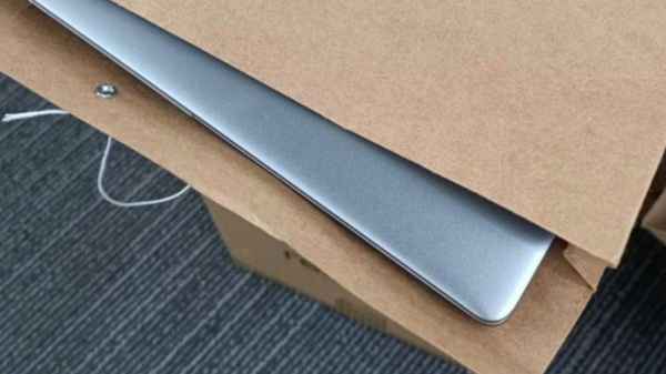 14 இன்ச் முழு எல்இடி பேனல்