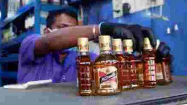 திடீரென அதிகரித்த கொரோனா தொற்று எண்ணிக்கை 