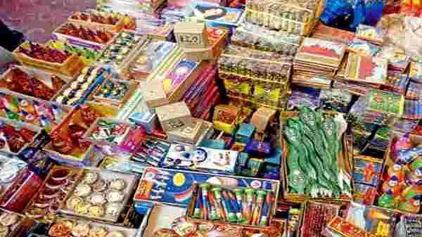 தடையை மீறினால் காவல்துறை அதிகாரிகள் மீதே நடவடிக்கையா?