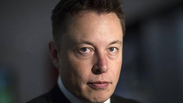 ல் எலான் மஸ்க் உலக பண