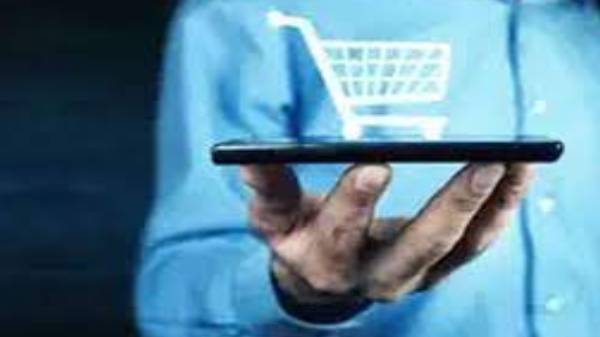  எர்ணாகுளத்தை சேர்ந்தவர் நூருல் அமீன். 