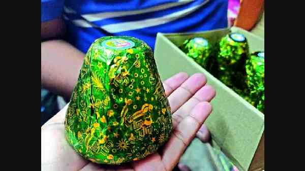  'வாட்டர் ரிலீசர்' பட்டாசு என்றால் என்ன? வெடித்தால் இது நீராக மாறுமா?