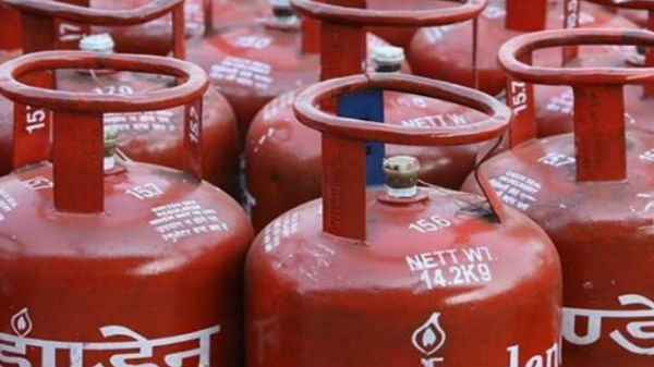 LPG சிலிண்டர் விலைகள் எப்படி அமல்படுத்தப்படுகிறது?