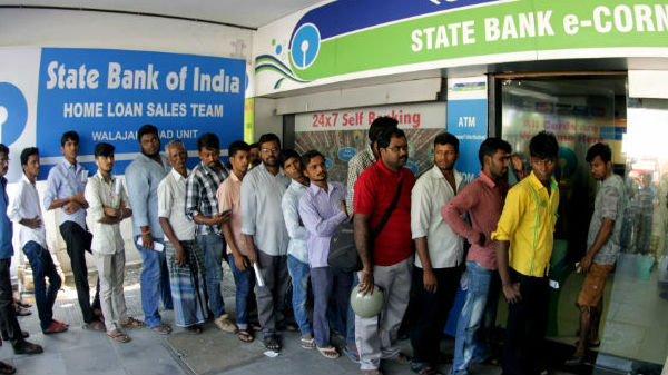 பாதுகாப்பு நலன் கருதி SBI வங்கி வெளியிட்ட ட்வீட் என்ன சொல்கிறது?