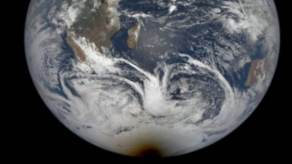 டீப் ஸ்பேஸ் க்ளைமேட் அப்சர்வேட்டரி 