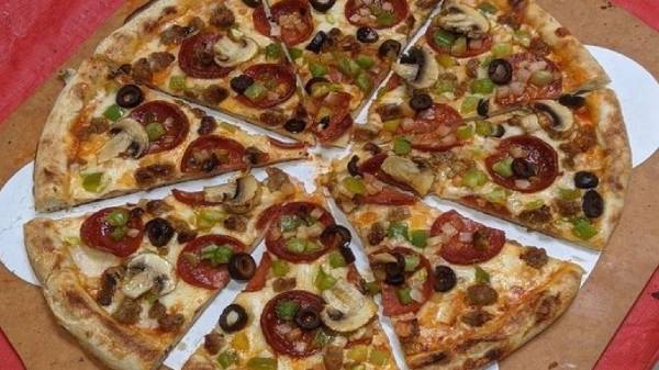 நிறுவனத்தின் தலைமை அதிகாரி எலான்  