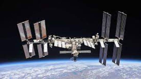 அந்த உணவு பார்சலில் ஃபீப் பவுல்,