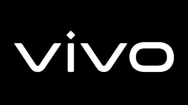  டிரிபிள் ரியர் கேமரா