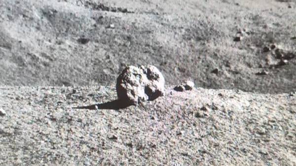  கடந்த 2020-ம் ஆண்டு நிலவில் ஆய்வு